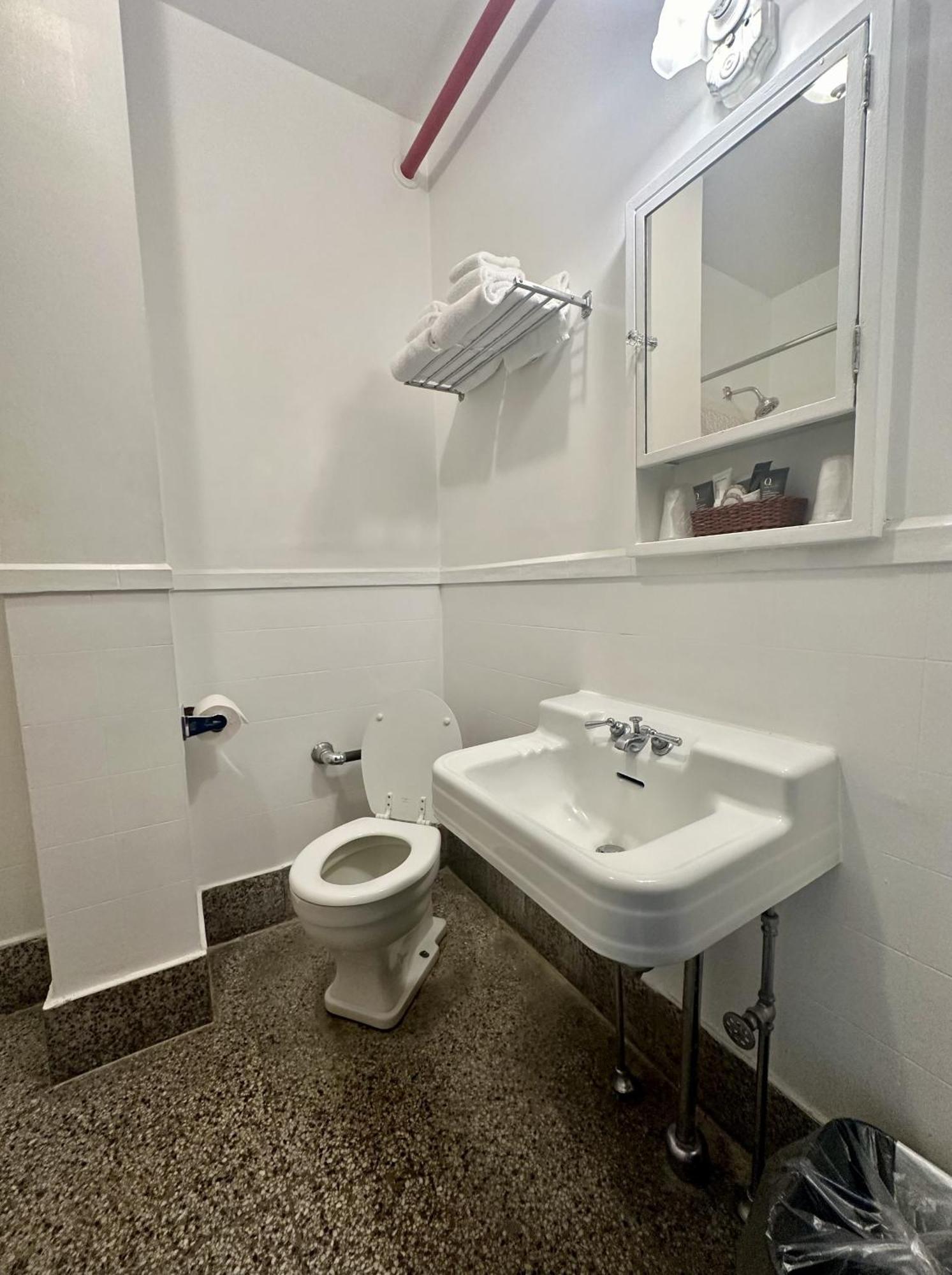 Latchis Hotel Братлборо Экстерьер фото
